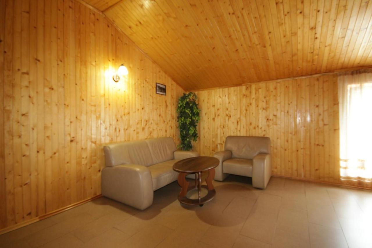 فندق Гірка سكول المظهر الخارجي الصورة
